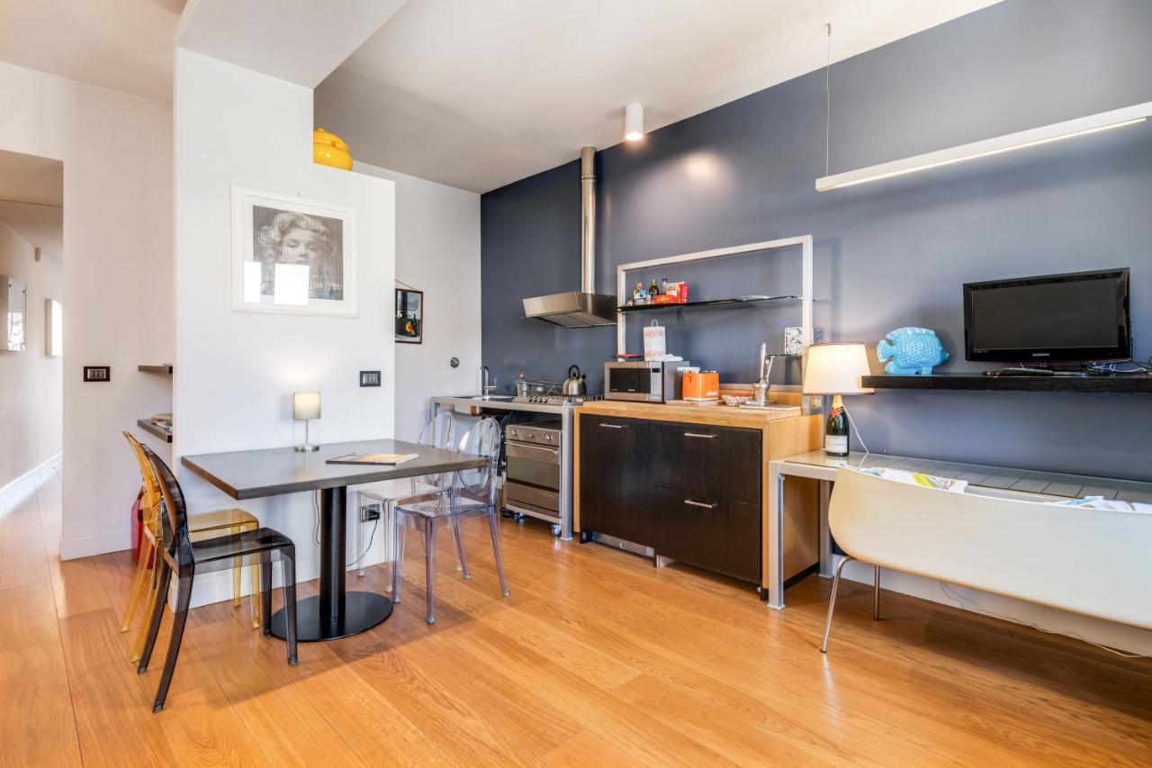 Piazza Santa Croce Design Apartment With Balcony Firenze Bagian luar foto